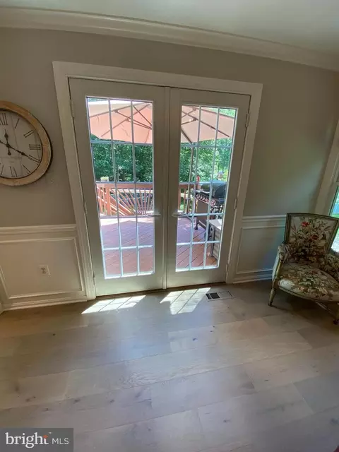 Entry Way - 13071 Pershing Dr, Manassas, VA 20112 photo 8 of 15