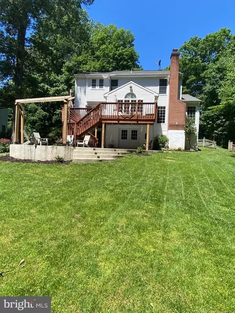 Exterior - 13071 Pershing Dr, Manassas, VA 20112 photo 14 of 36
