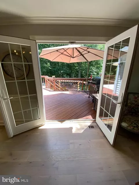 Exterior - 13071 Pershing Dr, Manassas, VA 20112 photo 34 of 36