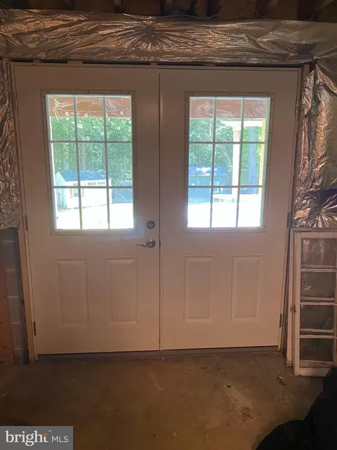 Entry Way - 13071 Pershing Dr, Manassas, VA 20112 photo 15 of 15