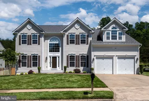 2812 Myrtlewood Dr, Dumfries, VA 22026
