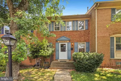 13184 Putnam Cir, Woodbridge, VA 22191
