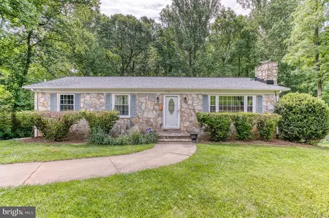 2655 Collins Ct, Haymarket, VA 20169