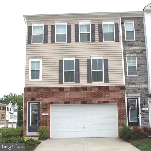 5001 Little Martha Way, Woodbridge, VA 22192