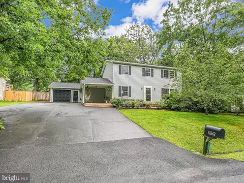 13520 Gordon Dr, Manassas, VA 20112