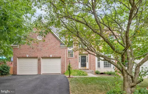 10489 Genna Ln, Manassas, VA 20112