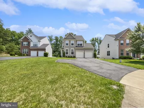 3181 Hour Glass Dr, Dumfries, VA 22026