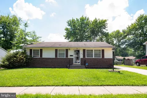 13206 Haddock Rd, Woodbridge, VA 22193
