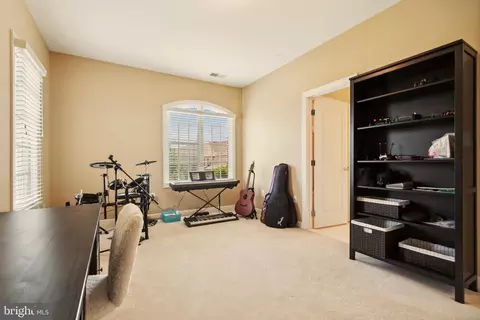 Other - 8366 Pedigrue Ct, Gainesville, VA 20155 photo 6 of 28
