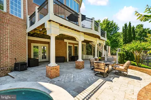 Exterior - 8366 Pedigrue Ct, Gainesville, VA 20155 photo 24 of 32