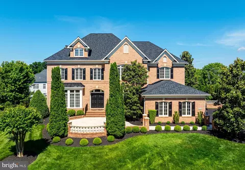 8366 Pedigrue Ct, Gainesville, VA 20155