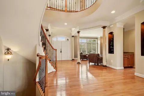 Entry Way - 8366 Pedigrue Ct, Gainesville, VA 20155 photo 20 of 23