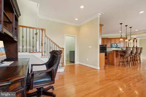 Entry Way - 8366 Pedigrue Ct, Gainesville, VA 20155 photo 9 of 23