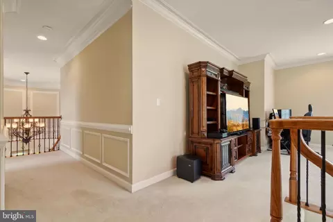 Entry Way - 8366 Pedigrue Ct, Gainesville, VA 20155 photo 17 of 23