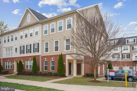 4772 Dane Ridge Cir, Woodbridge, VA 22193