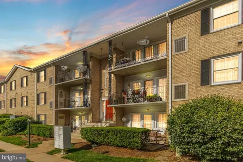 12715 Gordon Blvd #108, Woodbridge, VA 22192