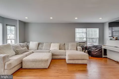 4112 Yellow Stone Loop, Dumfries, VA 22025 photo 5