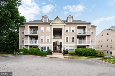 1030 Gardenview Loop #202, Woodbridge, VA 22191