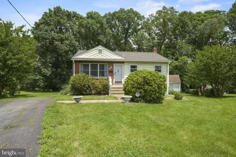 1302 Cobb Ct, Woodbridge, VA 22191