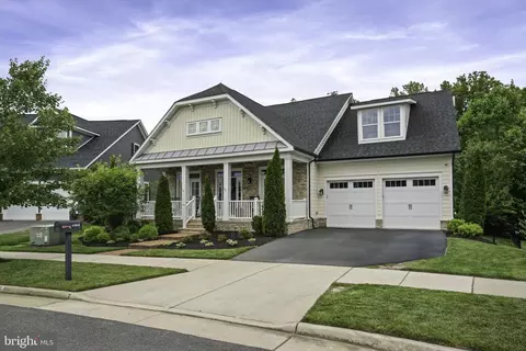 17025 Silver Arrow Dr, Dumfries, VA 22026
