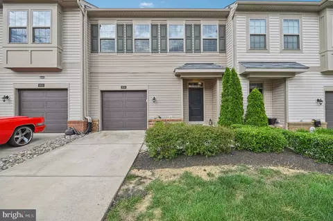 3636 Chippendale Cir, Woodbridge, VA 22193
