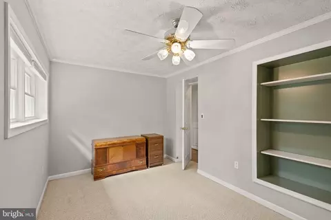 Bedroom - 6990 Champs Mill Ct, Manassas, VA 20112 photo 8 of 8