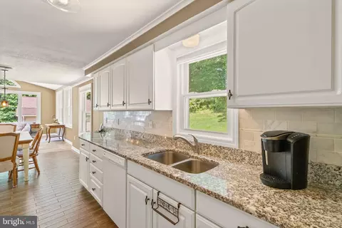 Kitchen - 6990 Champs Mill Ct, Manassas, VA 20112 photo 3 of 3