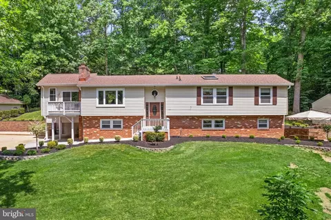 Exterior - 6990 Champs Mill Ct, Manassas, VA 20112 photo 3 of 14