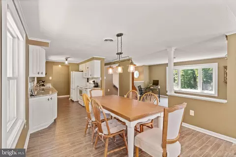 Dining - 6990 Champs Mill Ct, Manassas, VA 20112 photo 2 of 2