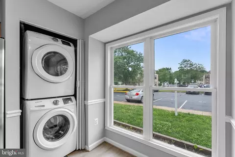 Other - 7482 Emerald Dr, Manassas, VA 20109 photo 6 of 15