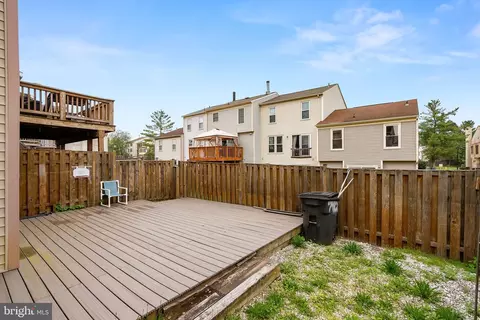 Exterior - 7482 Emerald Dr, Manassas, VA 20109 photo 9 of 9