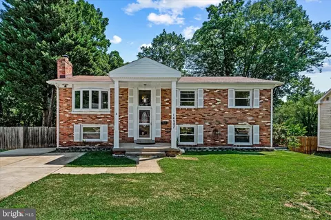 14807 Dodson Dr, Woodbridge, VA 22193