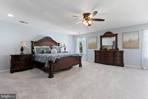 Bedroom - 3383 Oakham Mount Dr, Triangle, VA 22172 photo 1 of 6
