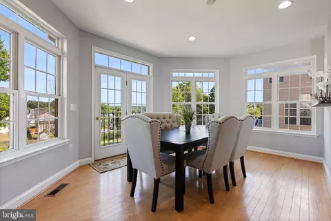 Dining - 3383 Oakham Mount Dr, Triangle, VA 22172 photo 1 of 4