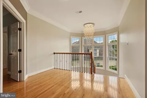 Entry Way - 8240 Roxborough Loop, Gainesville, VA 20155 photo 5 of 8