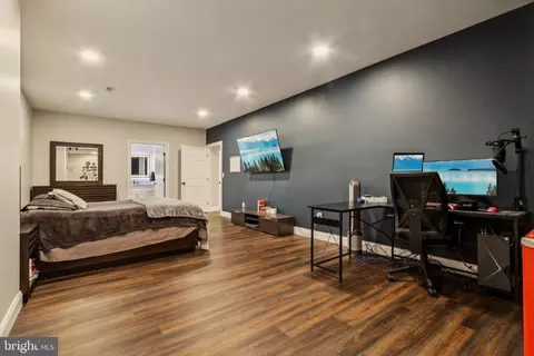 Bedroom - 8240 Roxborough Loop, Gainesville, VA 20155 photo 13 of 14