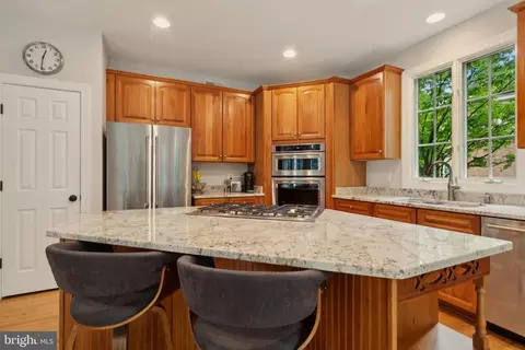 Kitchen - 8240 Roxborough Loop, Gainesville, VA 20155 photo 3 of 4