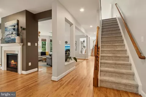 Entry Way - 8240 Roxborough Loop, Gainesville, VA 20155 photo 3 of 8