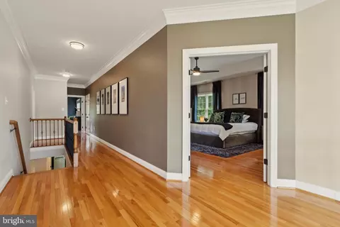 Entry Way - 8240 Roxborough Loop, Gainesville, VA 20155 photo 6 of 8