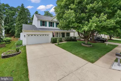 6385 Colonial Village Loop, Manassas, VA 20112