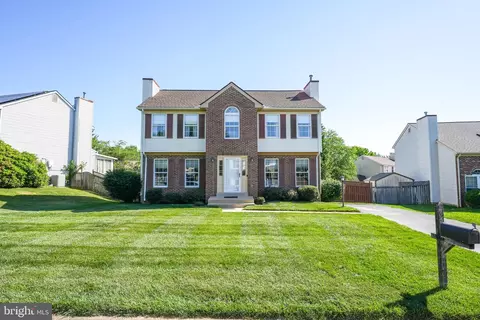 6082 Oust Ln, Woodbridge, VA 22193