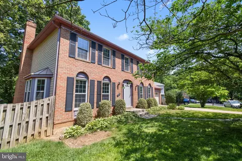 15214 Holleyside Dr, Dumfries, VA 22025 photo 2