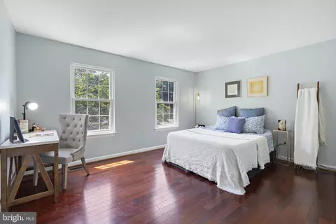 15214 Holleyside Dr, Dumfries, VA 22025 photo 10