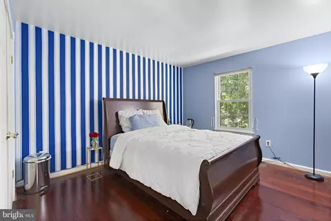 15214 Holleyside Dr, Dumfries, VA 22025 photo 11