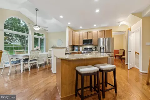 Kitchen - 18845 Pier Trail Dr, Triangle, VA 22172 photo 1 of 1