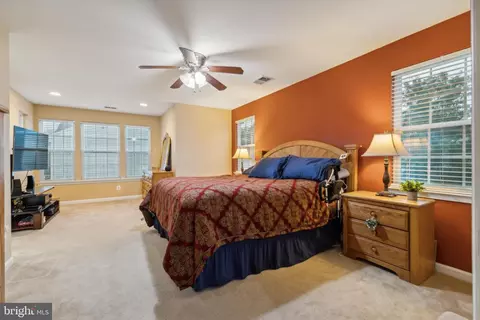 Bedroom - 18845 Pier Trail Dr, Triangle, VA 22172 photo 1 of 4