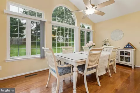 Dining - 18845 Pier Trail Dr, Triangle, VA 22172 photo 1 of 2