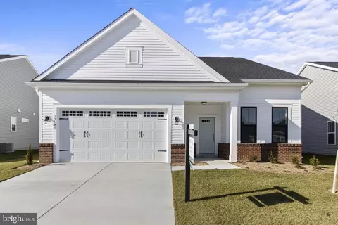 9351 Crestview Ridge Dr, Bristow, VA 20136
