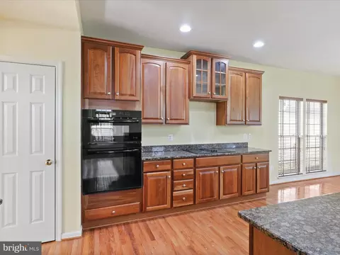 6710 Eldermill Ln, Gainesville, VA 20155 photo 15