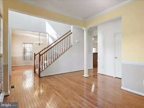 6710 Eldermill Ln, Gainesville, VA 20155 photo 8